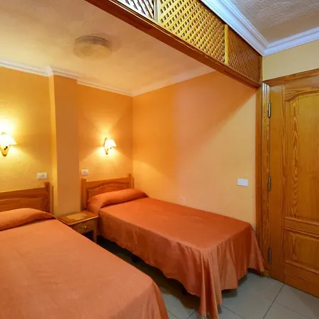 Skyview By Livvo Aparthotel Puerto de la Cruz (Tenerife)