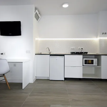 Aparthotel Skyview By Livvo 3*