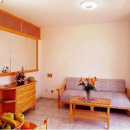 Skyview By Livvo Aparthotel Puerto de la Cruz (Tenerife)