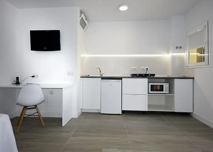 Aparthotel Skyview By Livvo 3*