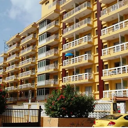 Skyview By Livvo 3* 拉克鲁斯