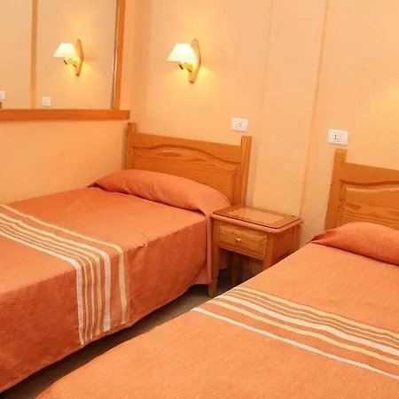 Skyview By Livvo 公寓式酒店