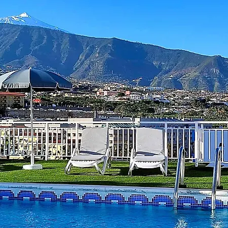 Aparthotel Skyview By Livvo 3*