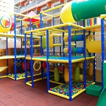 Skyview By Livvo 3*