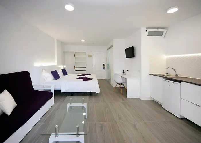 Skyview By Livvo Apartahotel