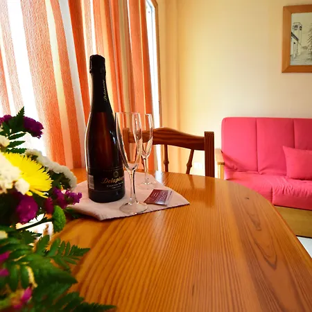 Aparthotel Skyview By Livvo 3*